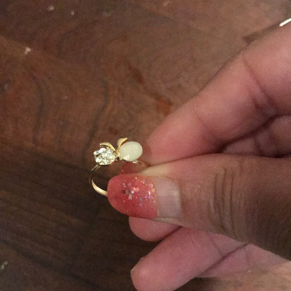 Rings - Picture 4 of 5